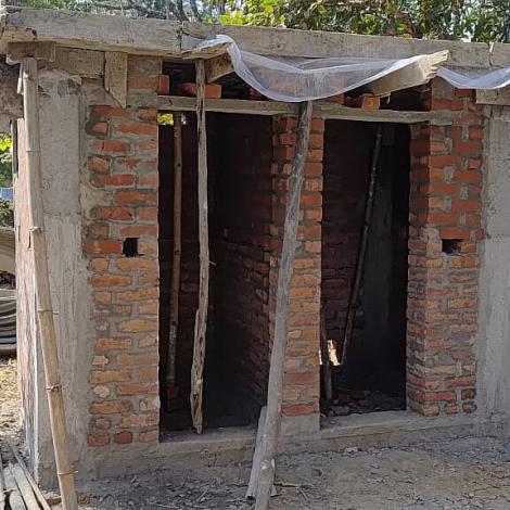 Toliletten werden gebaut