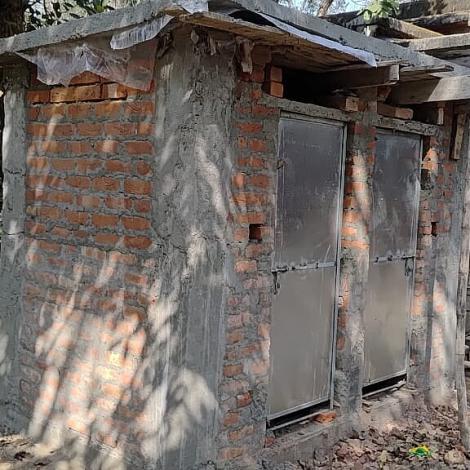 Toliletten werden gebaut