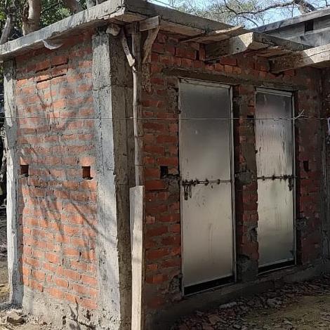 Toliletten werden gebaut