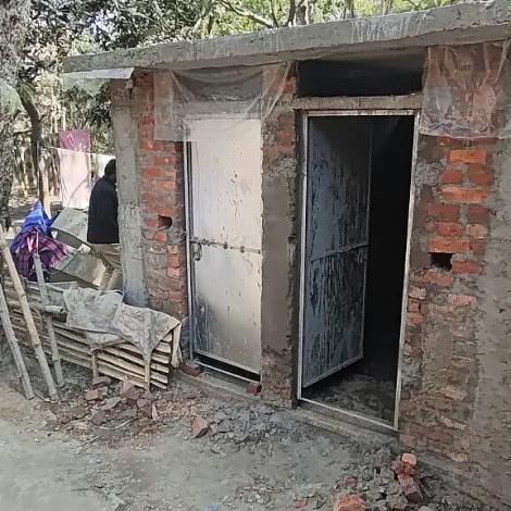 Toliletten werden gebaut