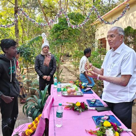 Kleine Hüttlein für verstossene Familien